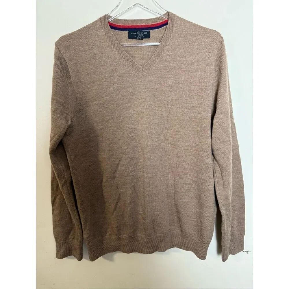 Banana Republic 100% Merino Wool V neck Sweater Brown Medium